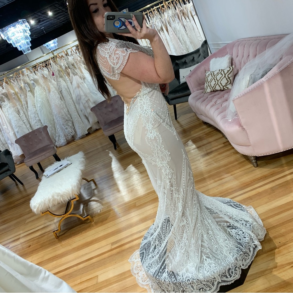 Berta Wedding Dress 16-04 Size 40 - Picture 7 of 16